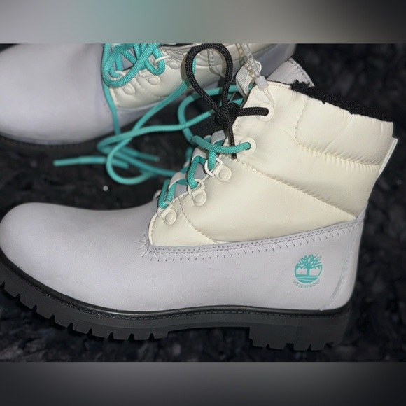 Timberland 6 inch puffer boots in light grey nubuck leather NWT - Picture 8 of 13